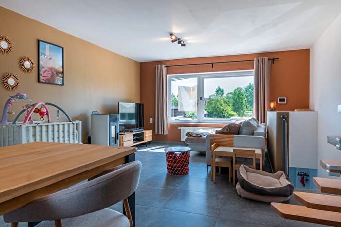 11-kamerhuis te koop in Soignies