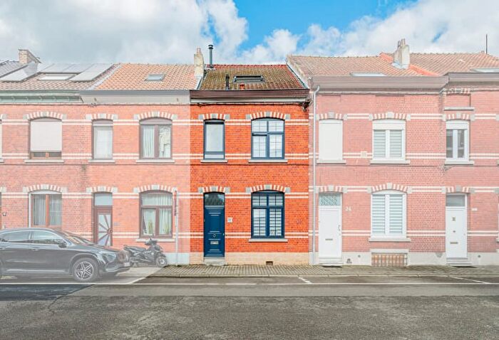 3-kamerhuis te koop in Sint-Pieters-Leeuw Ruisbroek