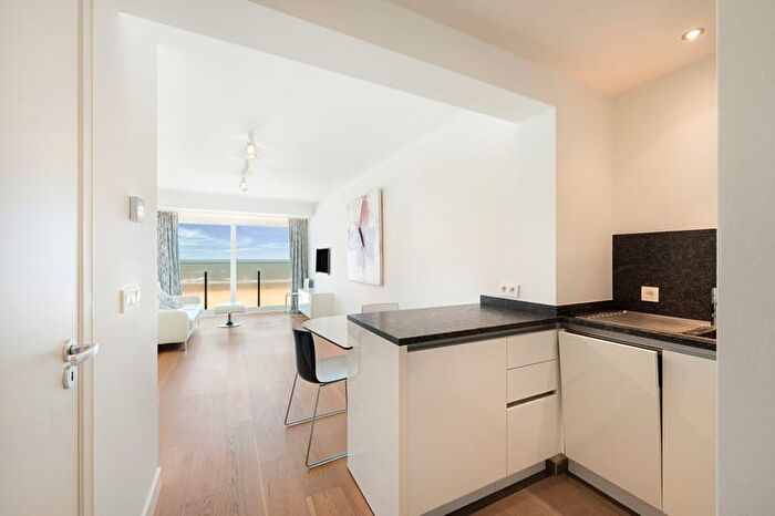7-kamerappartement te koop in Duinbergen