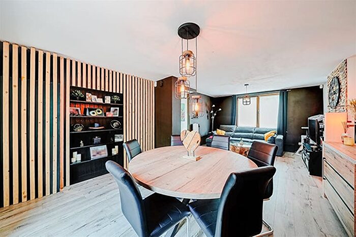2-kamerhuis te koop in ROUX