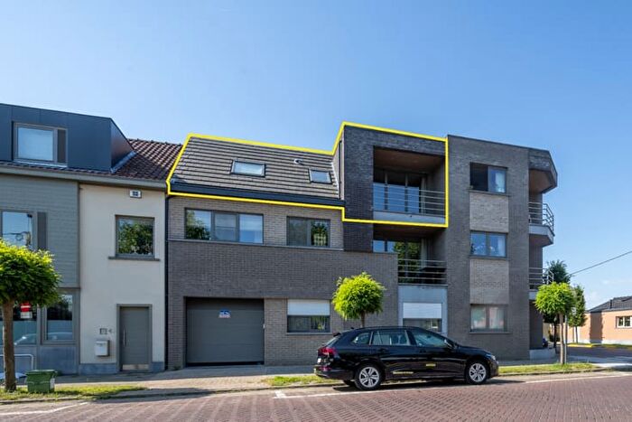 8-kamerappartement te koop in Heusden (9070)