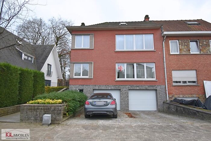 13-kamerappartement te huur in Dilbeek