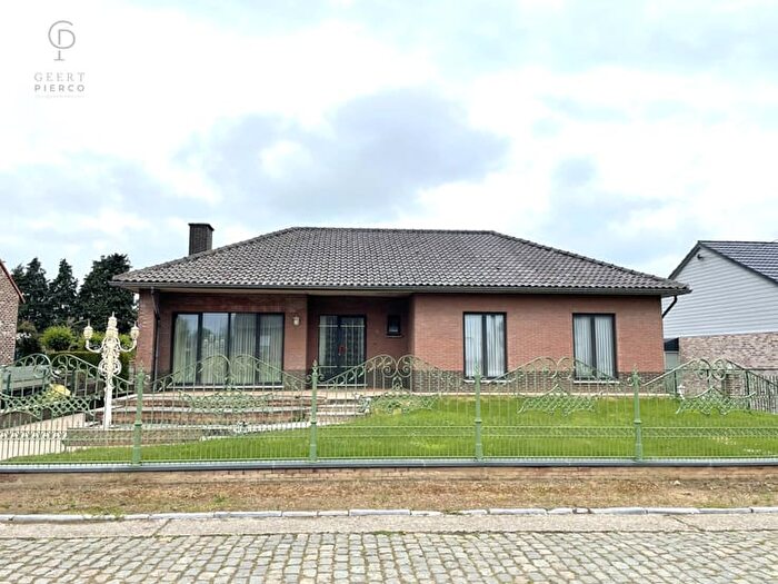 14-kamerhuis te koop in Landen