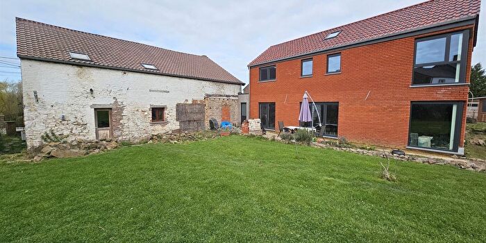 5-kamerhuis te koop in Estinnes-au-Mont