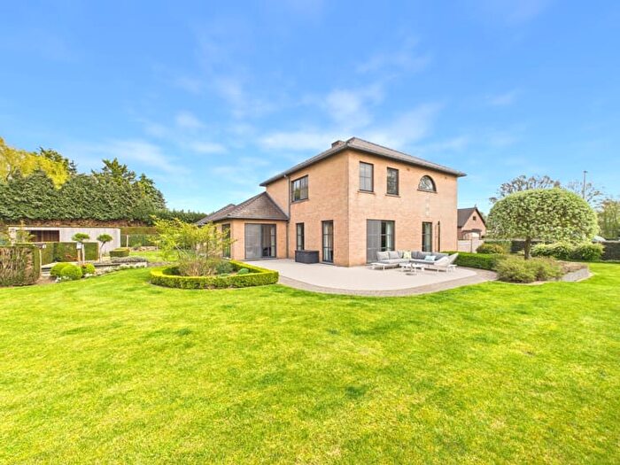 5-kamerhuis te koop in LUMMEN