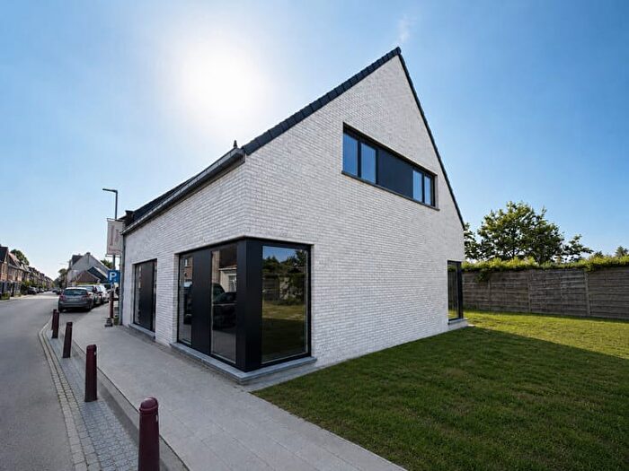 11-kamerhuis te koop in Gistel
