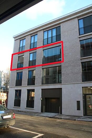 14-kamerappartement te huur in Antwerpen (2000)