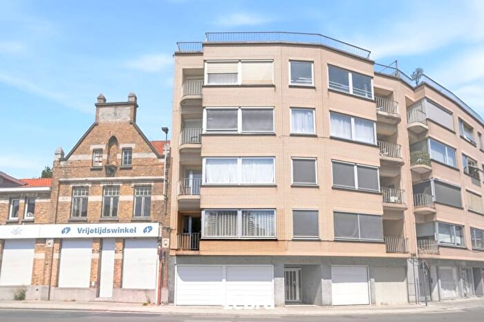 9-kamerappartement te koop in Roeselare
