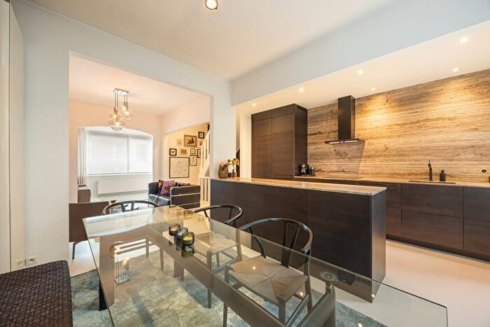 14-kamerappartement te koop in Antwerpen (2018)