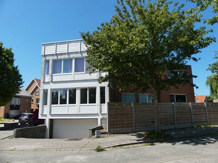 7-kamerhuis te koop in Oostende