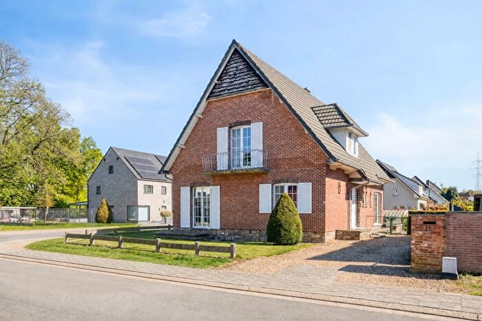 14-kamerhuis te koop in Genk