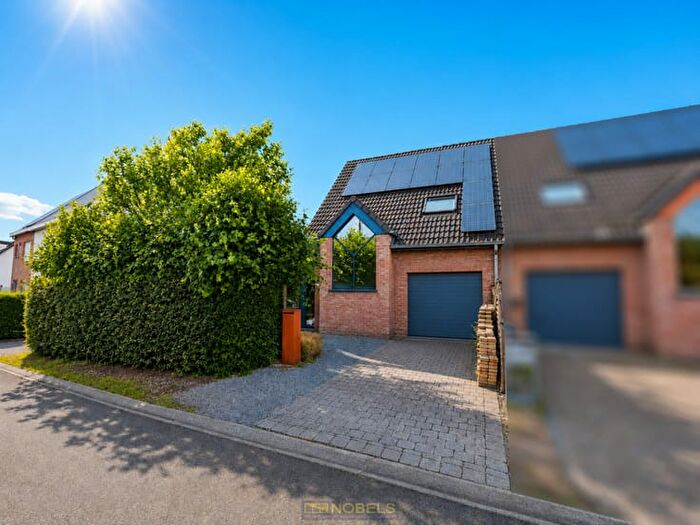 14-kamerhuis te koop in Evergem