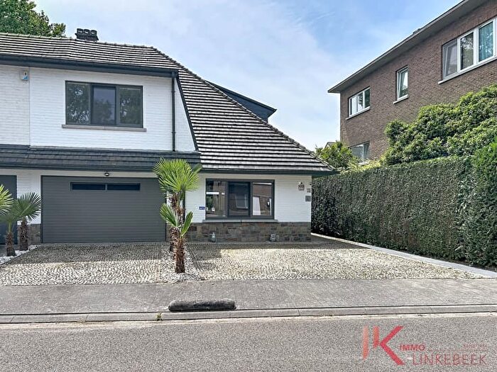 4-kamerhuis te koop in LEEUW-SAINT-PIERRE