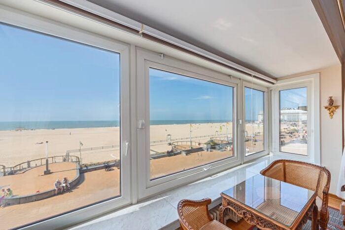 10-kamerappartement te koop in Oostende