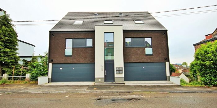 3-kamerappartement te huur in Mont-sur-Marchienne