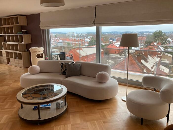 8-kamerappartement te koop in Braine-l'Alleud