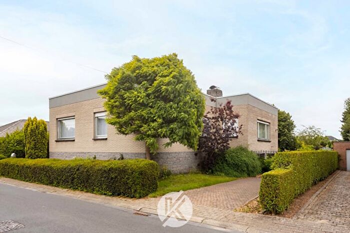 12-kamerhuis te koop in Lede