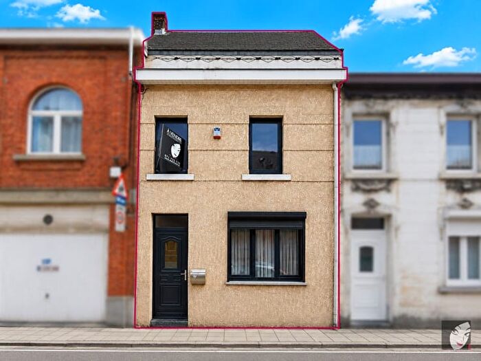 4-kamerhuis te koop in MONCEAU-SUR-SAMBRE