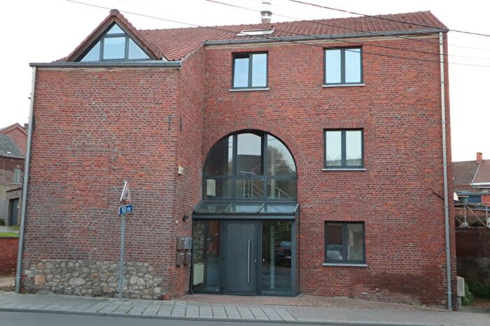 6-kamerappartement te huur in Charleroi