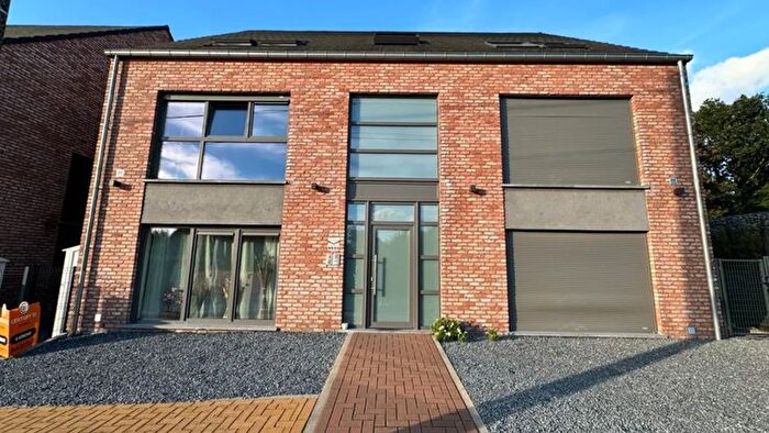 7-kamerappartement te koop in Baudour