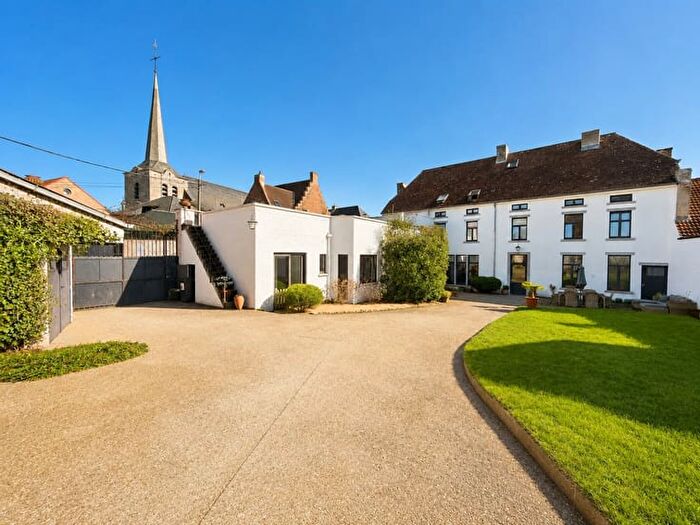 7-kamerhuis te koop in GREZ-DOICEAU