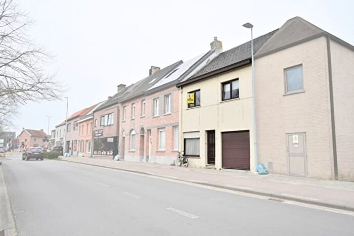 16-kamerhuis te koop in Waasmunster