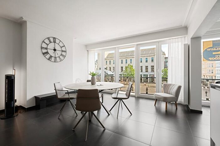 9-kamerappartement te koop in Oostende