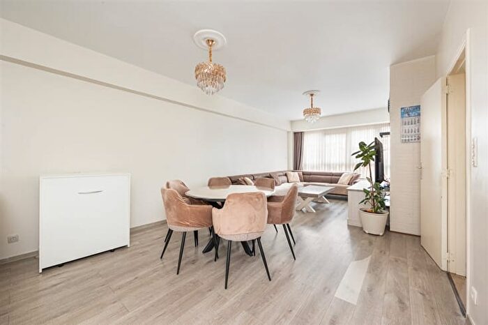 2-kamerappartement te koop in BERCHEM