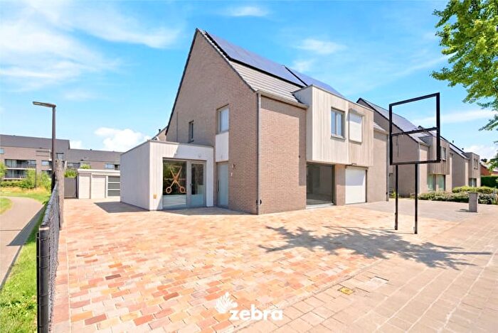 15-kamerhuis te koop in Tielt (8700)