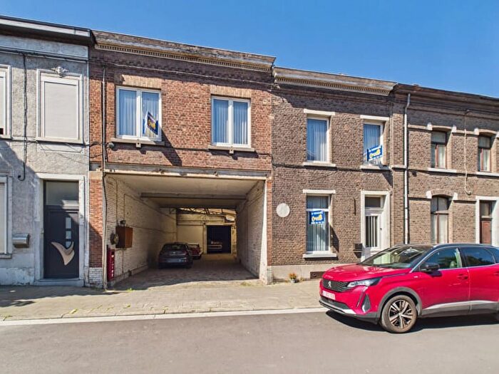 6-kamerhuis te koop in La Louvière