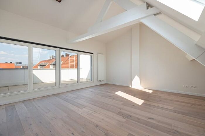 7-kamerappartement te koop in Antwerpen (2000)