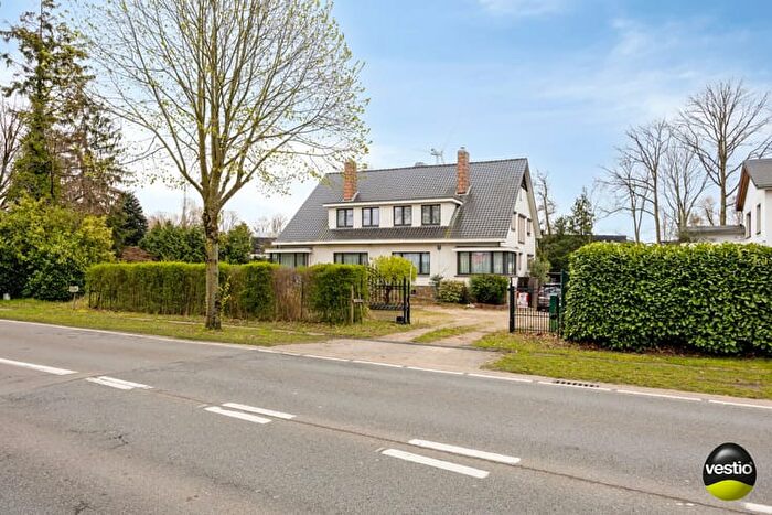 15-kamerhuis te koop in Hasselt