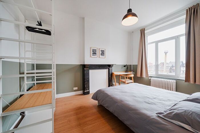 8-kamerappartement te huur in Charleroi