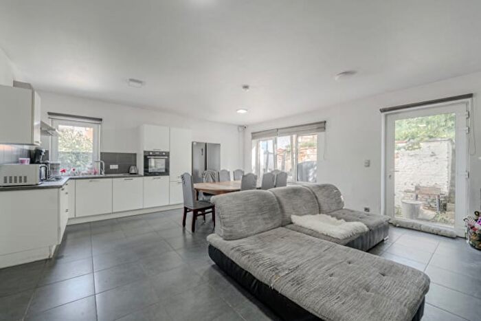 2-kamerappartement te koop in Morlanwelz