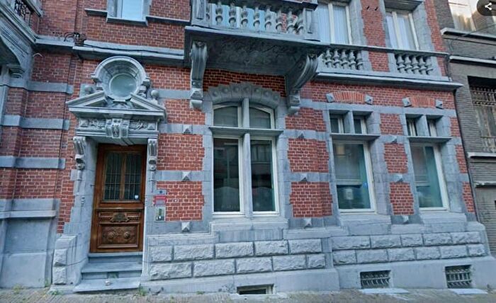 6-kamerhuis te koop in Charleroi