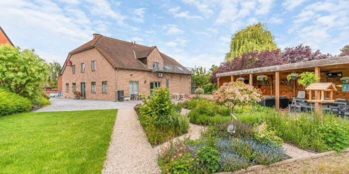 8-kamerhuis te koop in Wellen