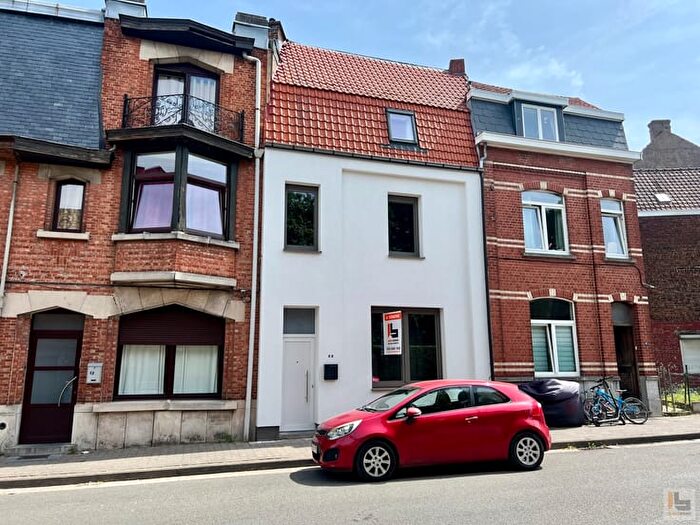 12-kamerhuis te koop in Ronse
