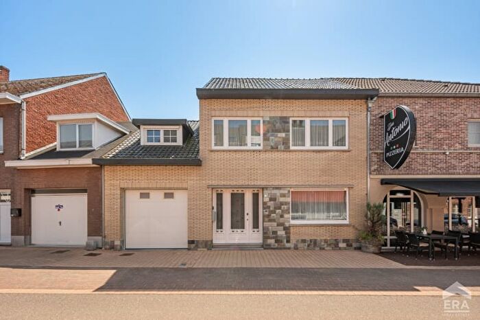 4-kamerhuis te koop in Nieuwerkerken
