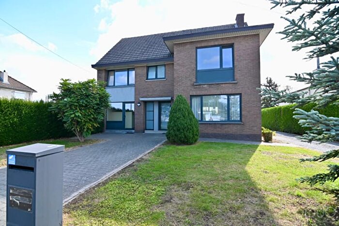 16-kamerhuis te koop in Sint-Truiden