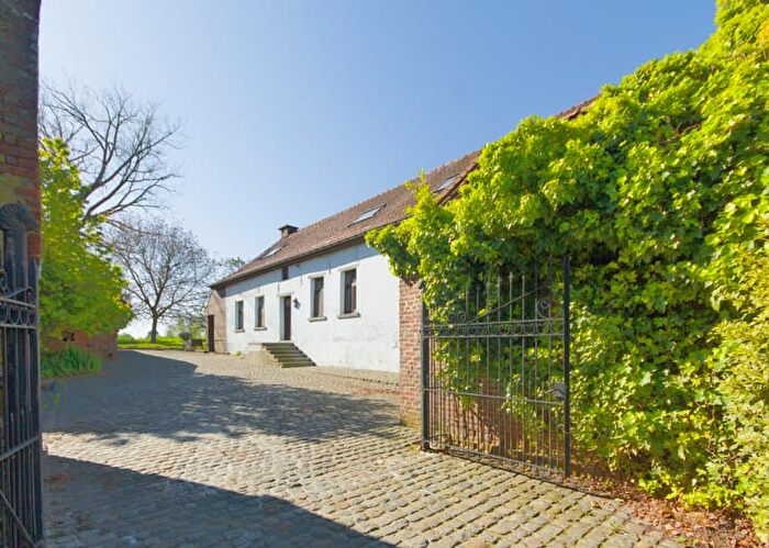 10-kamerhuis te koop in Bever