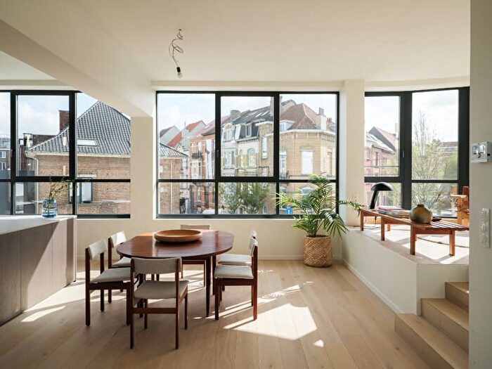 17-kamerhuis te koop in Gent