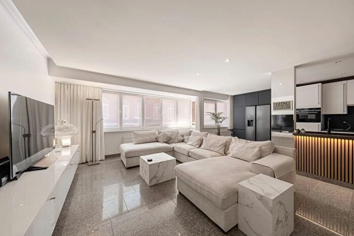 12-kamerappartement te koop in Roeselare