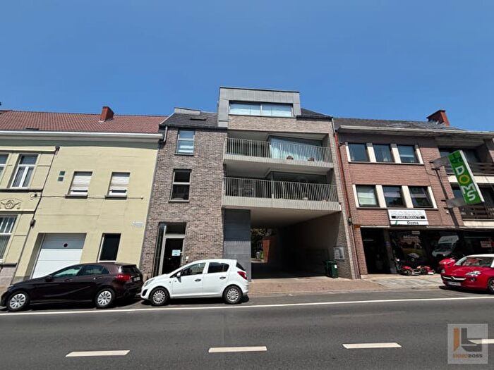 9-kamerappartement te koop in Ronse