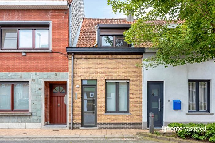 9-kamerhuis te koop in Hamme (9220)