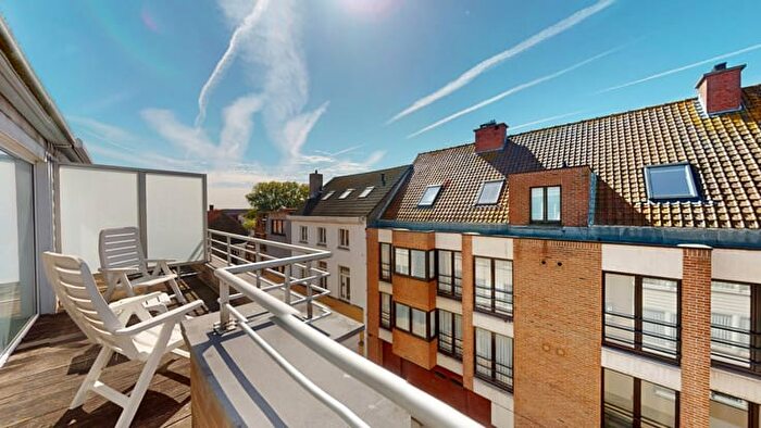 7-kamerappartement te koop in Heist-aan-Zee
