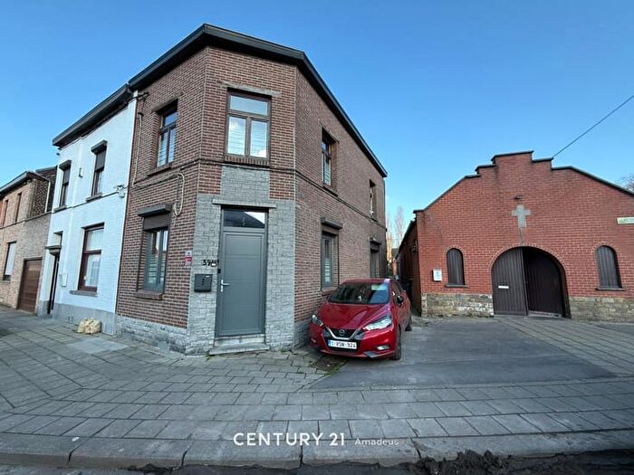 10-kamerhuis te koop in Quaregnon