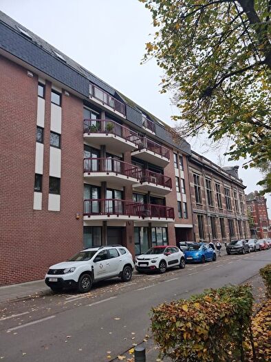 9-kamerappartement te huur in Mons
