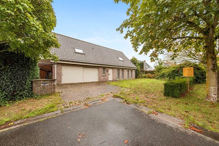 12-kamerhuis te koop in Waregem