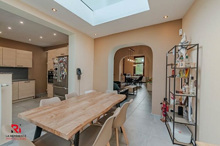 12-kamerhuis te koop in Charleroi