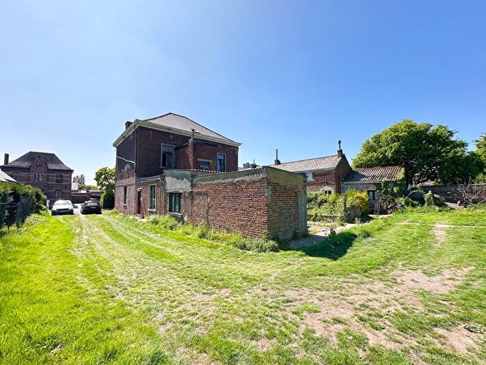 13-kamerhuis te koop in Houdeng-Aimeries